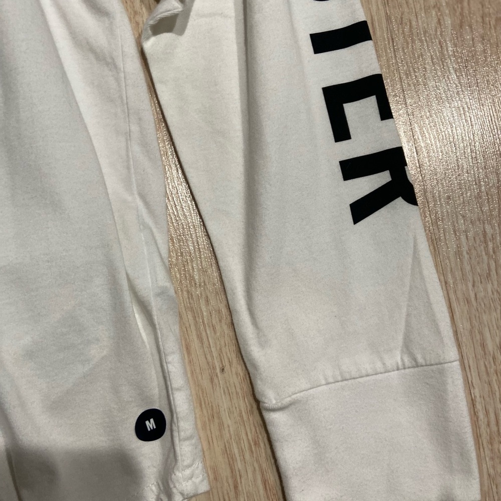 Hollister white graphic long sleeve tee